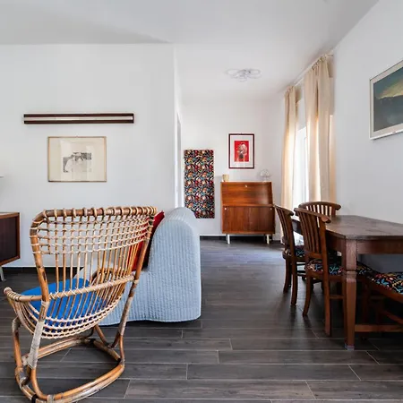 Penthouses With Terrace By Wonderful Italy 巴里