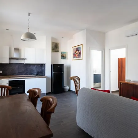 公寓 Penthouses With Terrace By Wonderful Italy